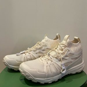 MAMMUT White Pull on Sneakers
